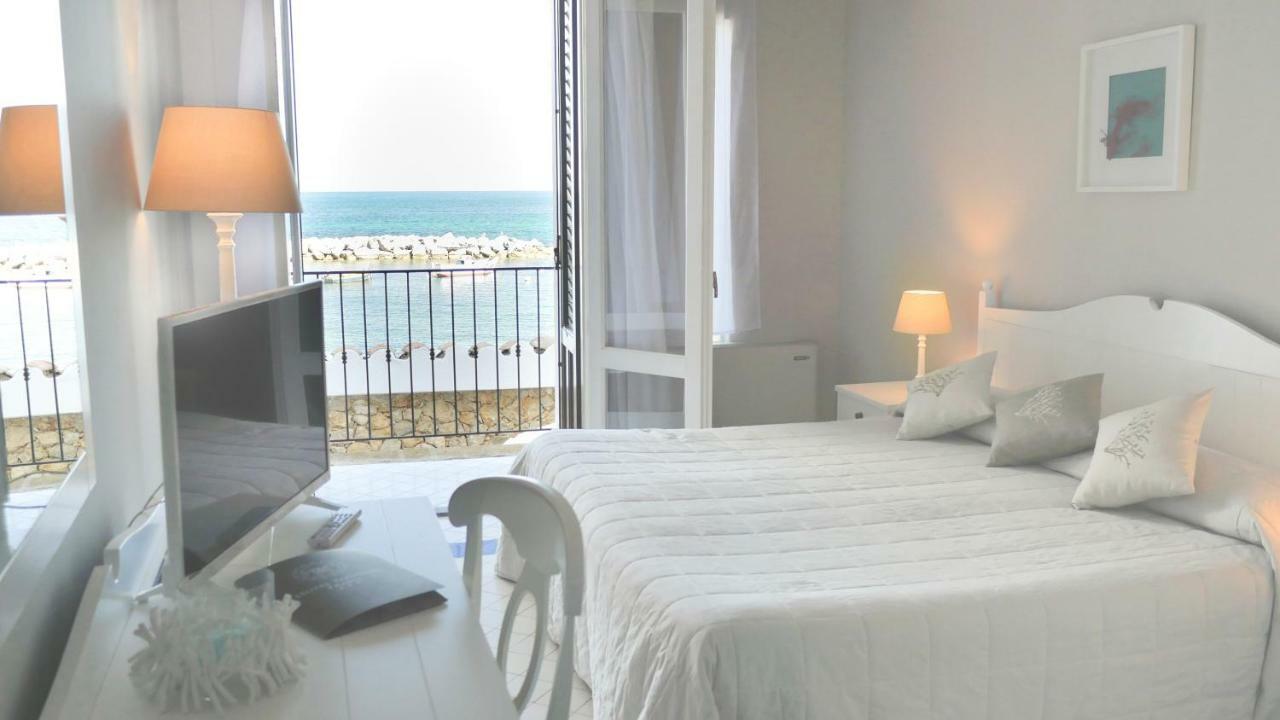 Hotel Tonnara Trabia Eksteriør billede